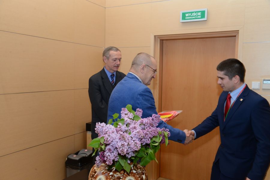 Kliknij aby zobaczyć pełny rozmiar