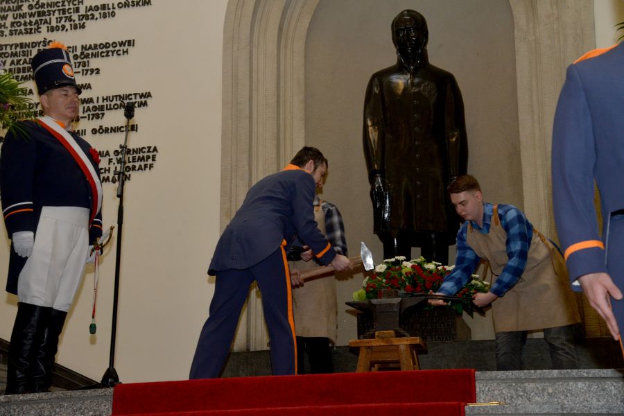 Kliknij aby zobaczyć pełny rozmiar