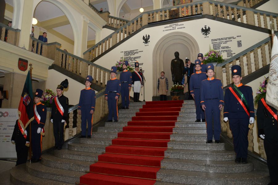 Kliknij aby zobaczyć pełny rozmiar