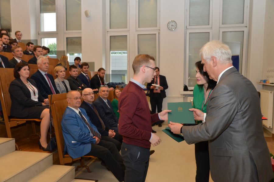 Kliknij aby zobaczyć pełny rozmiar