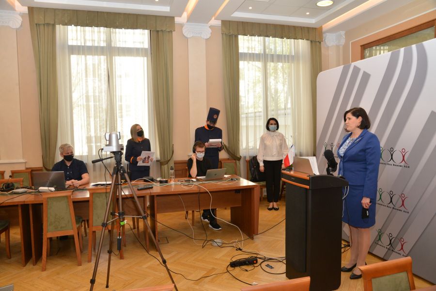 Kliknij aby zobaczyć pełny rozmiar