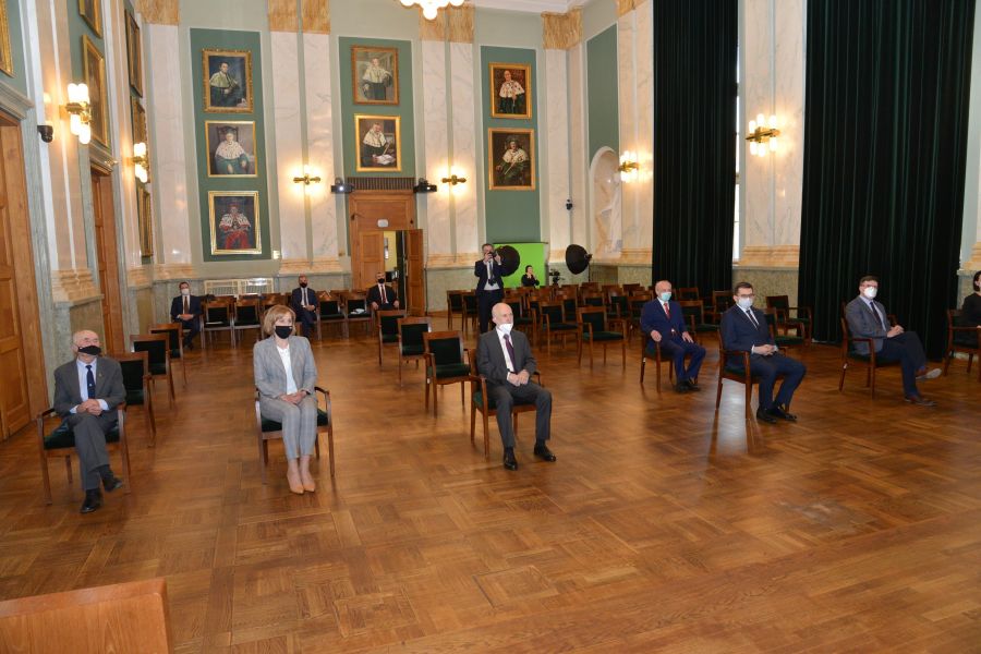 Kliknij aby zobaczyć pełny rozmiar