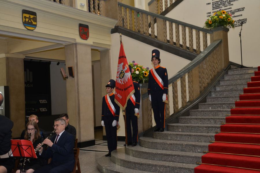 Kliknij aby zobaczyć pełny rozmiar