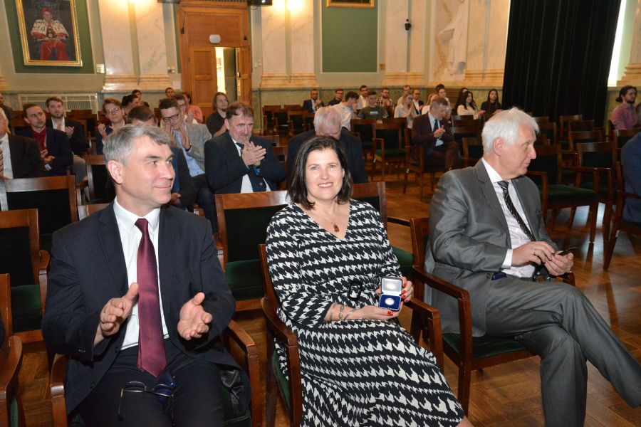 Kliknij aby zobaczyć pełny rozmiar