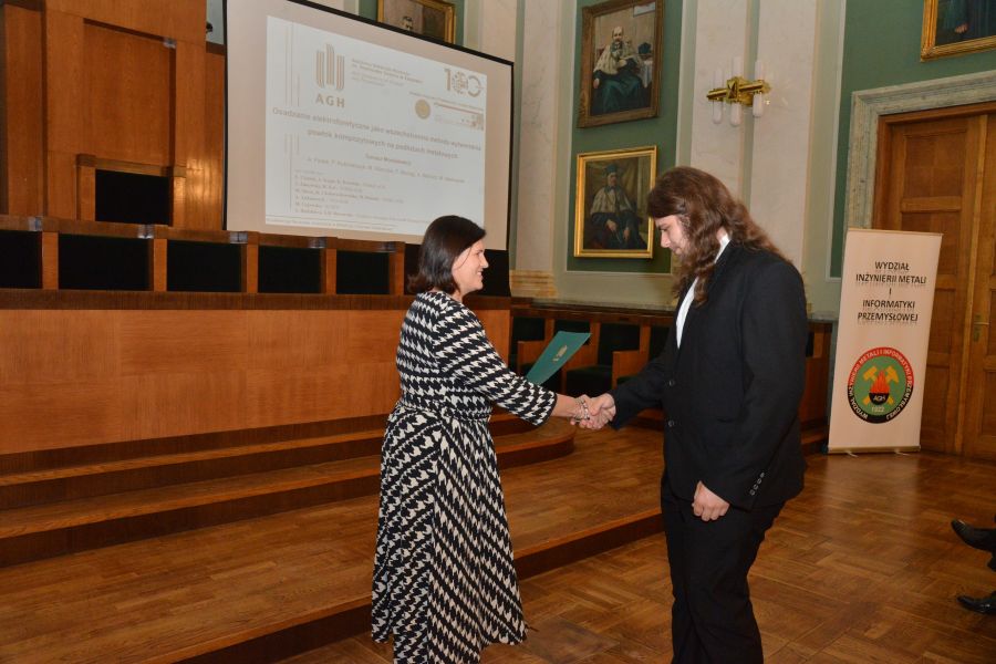 Kliknij aby zobaczyć pełny rozmiar