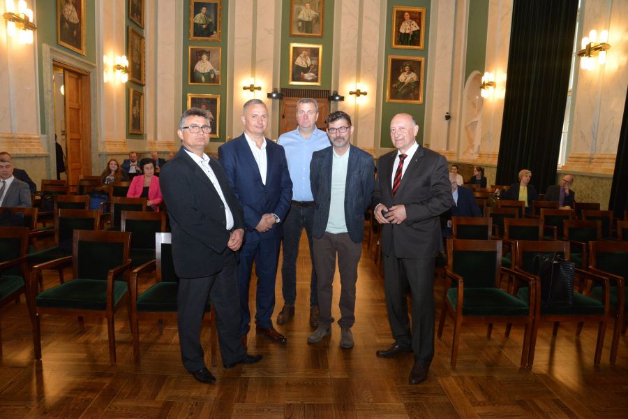 Kliknij aby zobaczyć pełny rozmiar