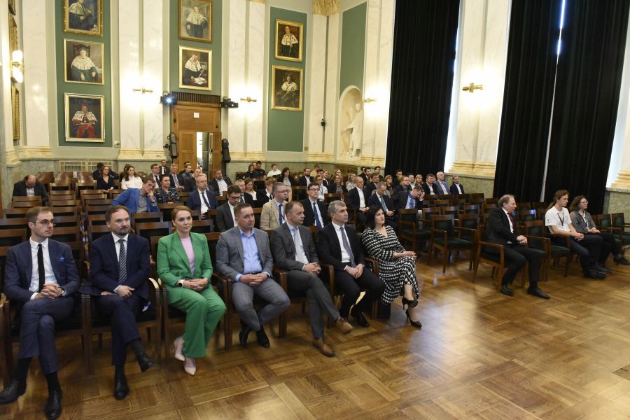 Kliknij aby zobaczyć pełny rozmiar