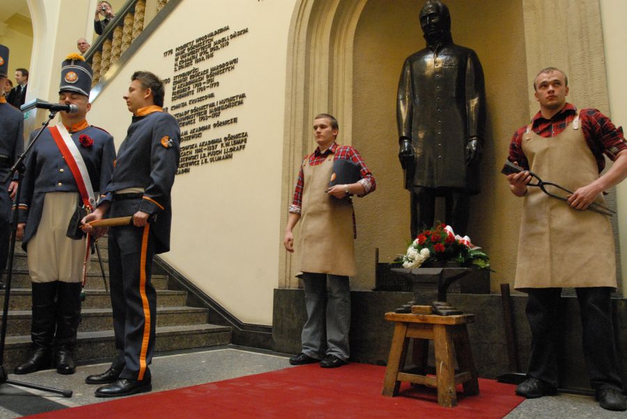 Kliknij aby zobaczyć pełny rozmiar