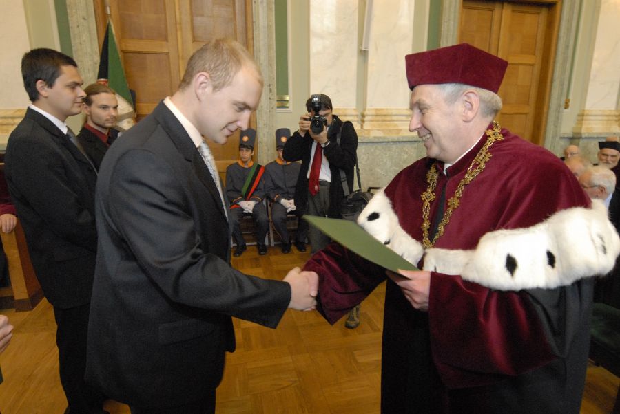 Kliknij aby zobaczyć pełny rozmiar