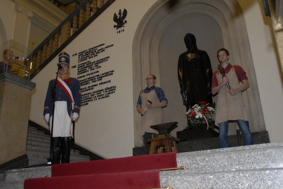 Kliknij aby zobaczyć pełny rozmiar