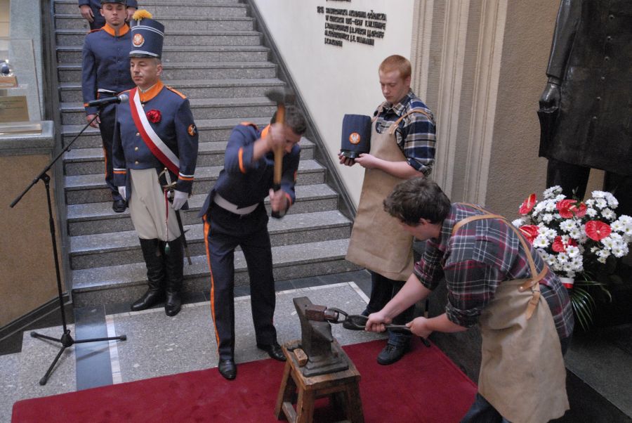 Kliknij aby zobaczyć pełny rozmiar