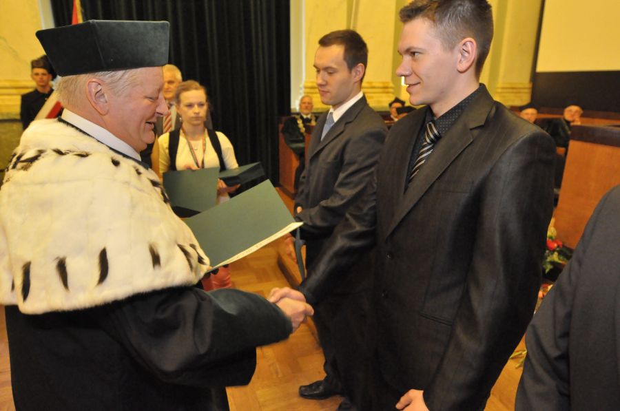 Kliknij aby zobaczyć pełny rozmiar