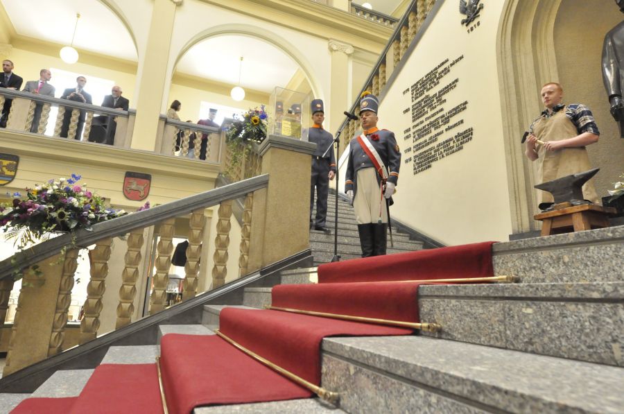 Kliknij aby zobaczyć pełny rozmiar