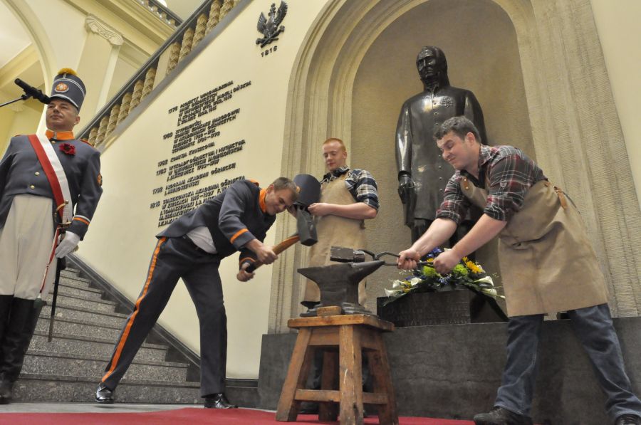 Kliknij aby zobaczyć pełny rozmiar