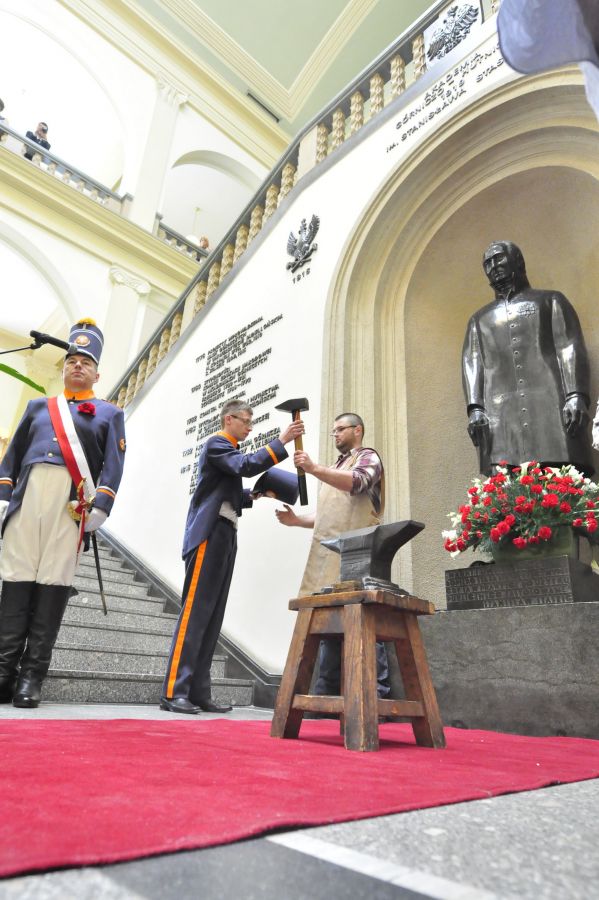 Kliknij aby zobaczyć pełny rozmiar