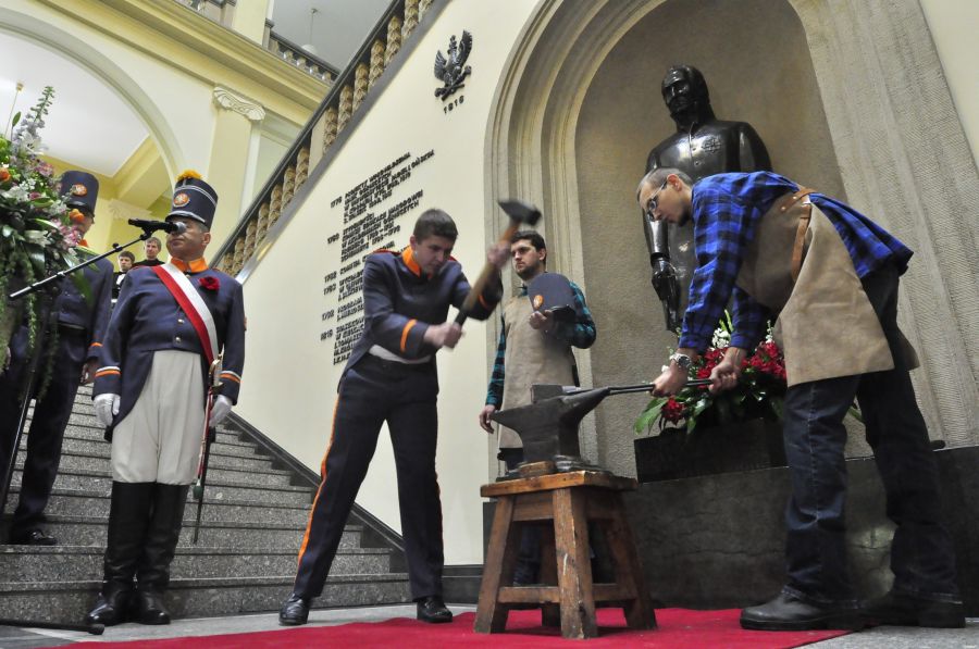 Kliknij aby zobaczyć pełny rozmiar