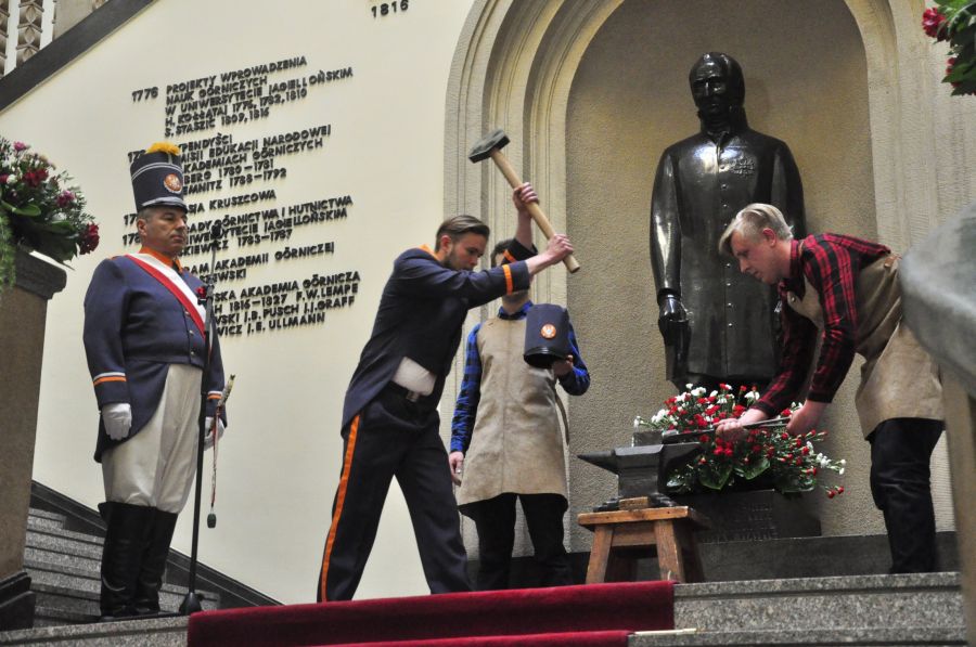 Kliknij aby zobaczyć pełny rozmiar