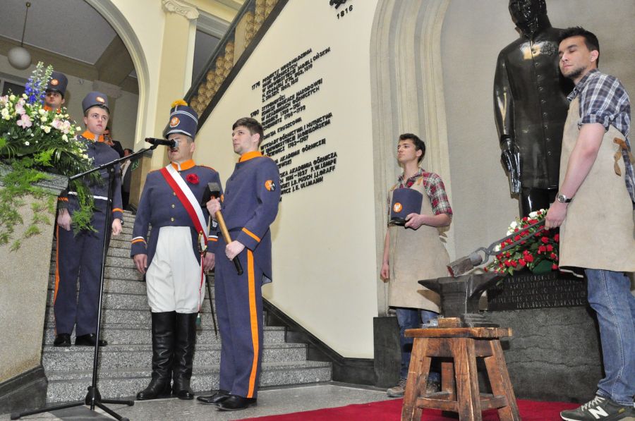 Kliknij aby zobaczyć pełny rozmiar