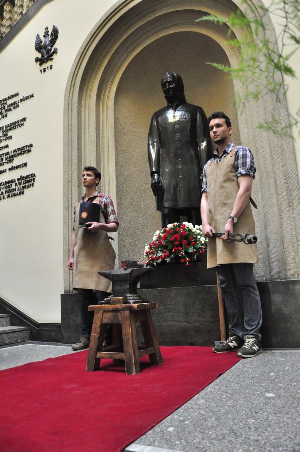 Kliknij aby zobaczyć pełny rozmiar