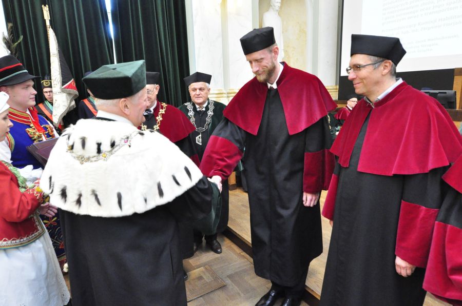 Kliknij aby zobaczyć pełny rozmiar