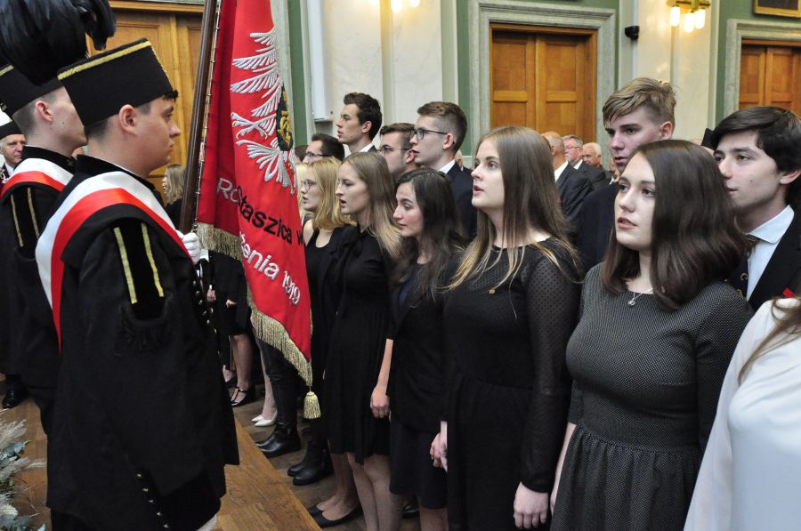 Kliknij aby zobaczyć pełny rozmiar