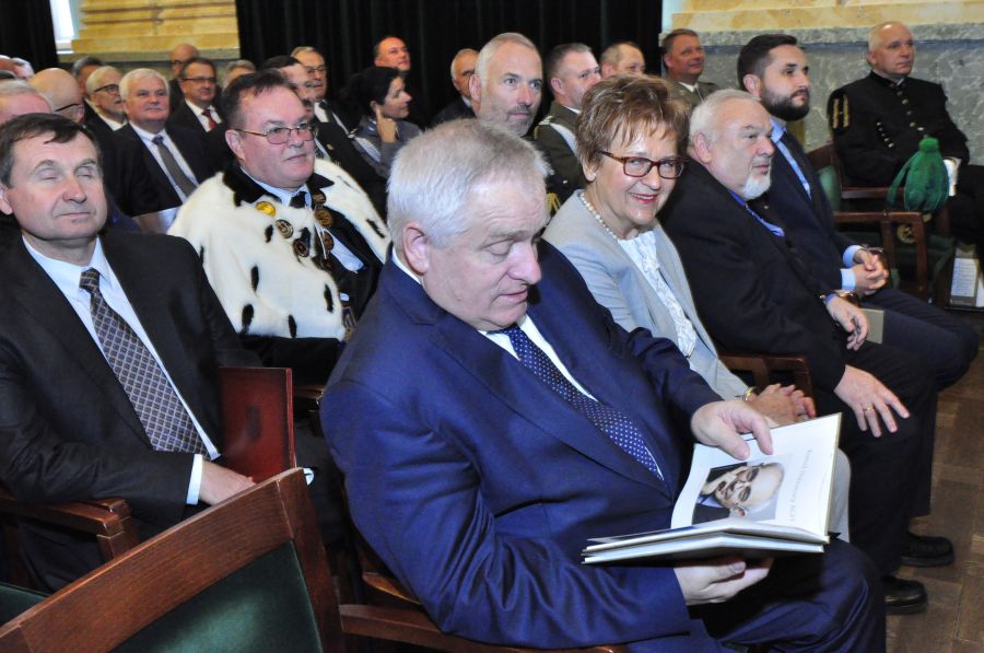 Kliknij aby zobaczyć pełny rozmiar