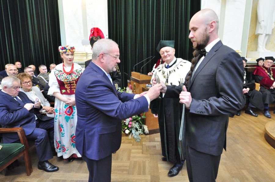 Kliknij aby zobaczyć pełny rozmiar