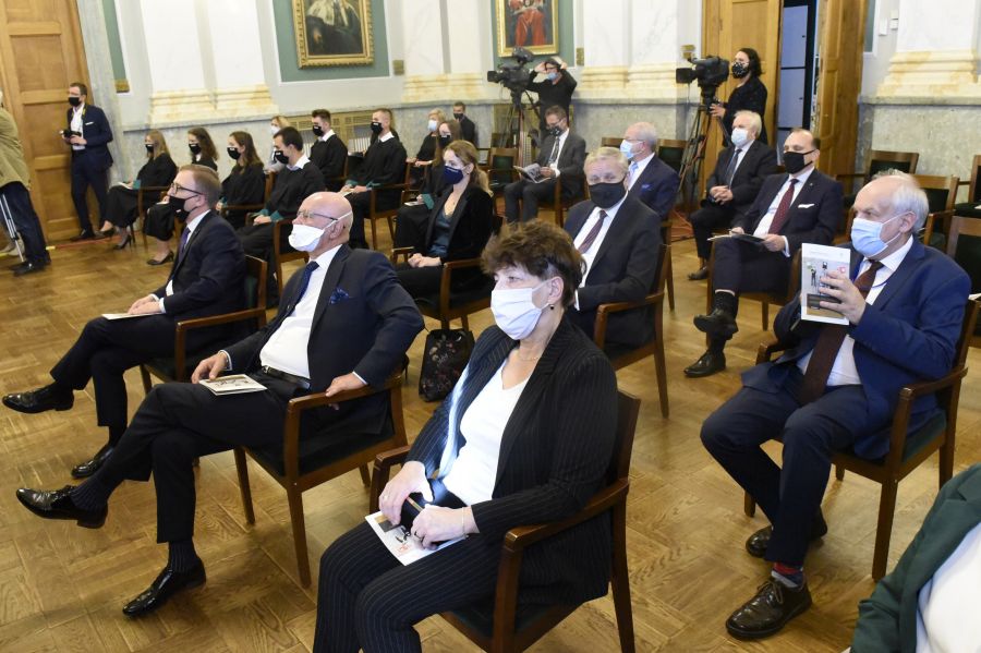 Kliknij aby zobaczyć pełny rozmiar