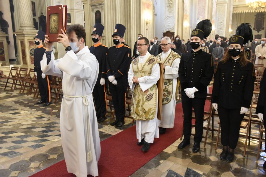 Kliknij aby zobaczyć pełny rozmiar