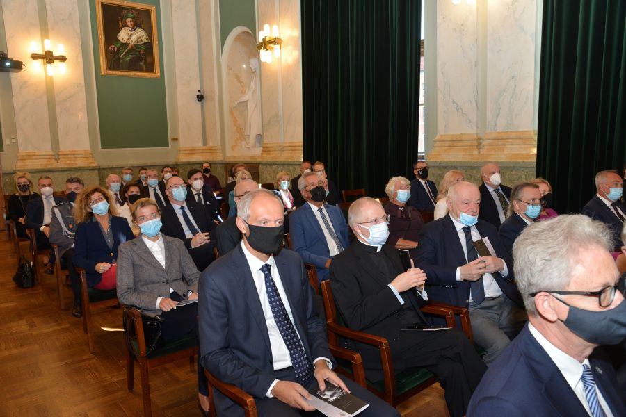 Kliknij aby zobaczyć pełny rozmiar