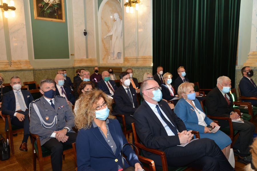 Kliknij aby zobaczyć pełny rozmiar