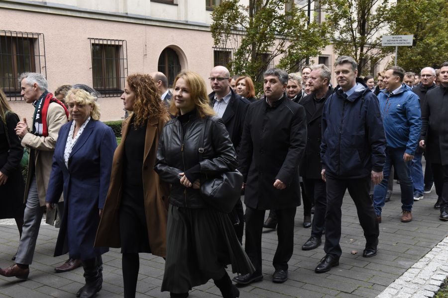 Kliknij aby zobaczyć pełny rozmiar