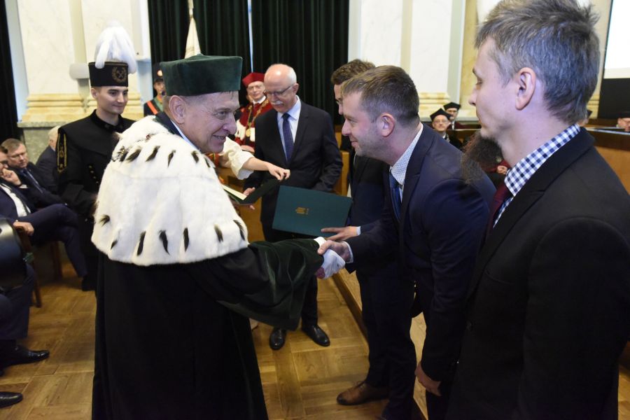 Kliknij aby zobaczyć pełny rozmiar