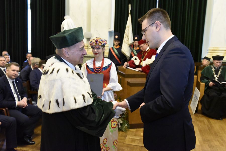 Kliknij aby zobaczyć pełny rozmiar