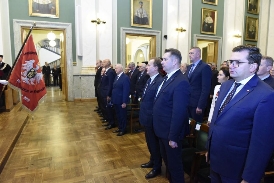 Kliknij aby zobaczyć pełny rozmiar