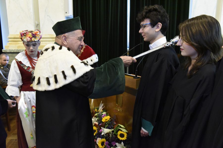 Kliknij aby zobaczyć pełny rozmiar