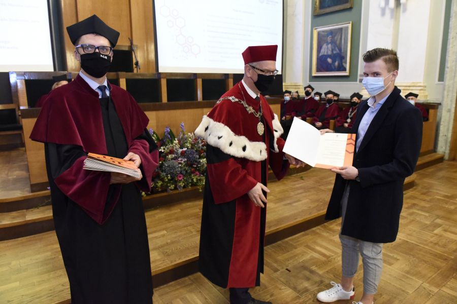 Kliknij aby zobaczyć pełny rozmiar