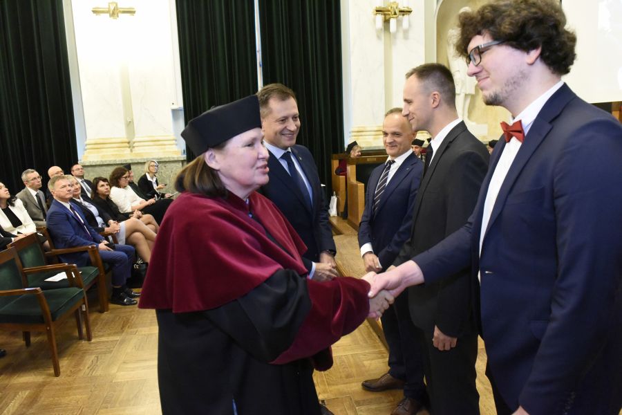 Kliknij aby zobaczyć pełny rozmiar