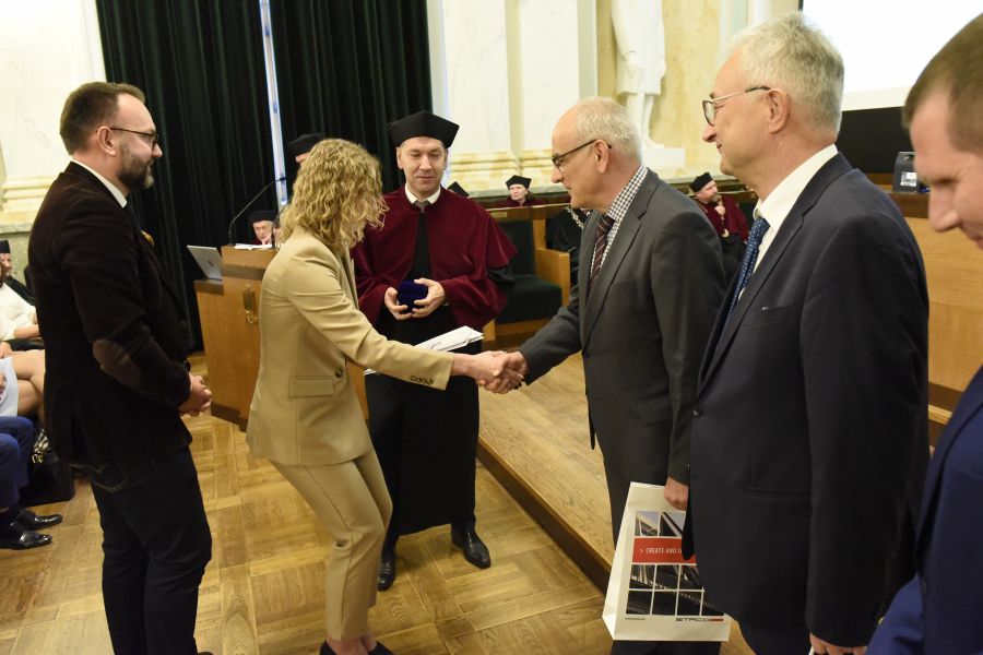 Kliknij aby zobaczyć pełny rozmiar