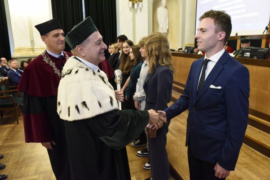 Kliknij aby zobaczyć pełny rozmiar