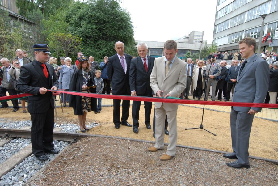 Kliknij aby zobaczyć pełny rozmiar