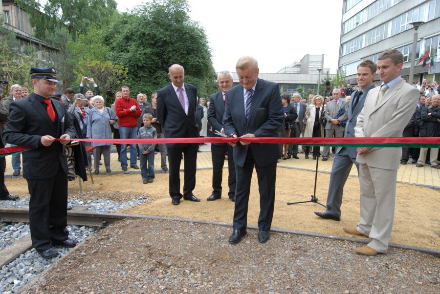 Kliknij aby zobaczyć pełny rozmiar