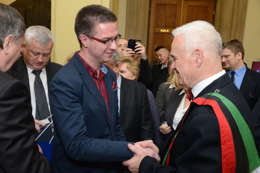 Kliknij aby zobaczyć pełny rozmiar