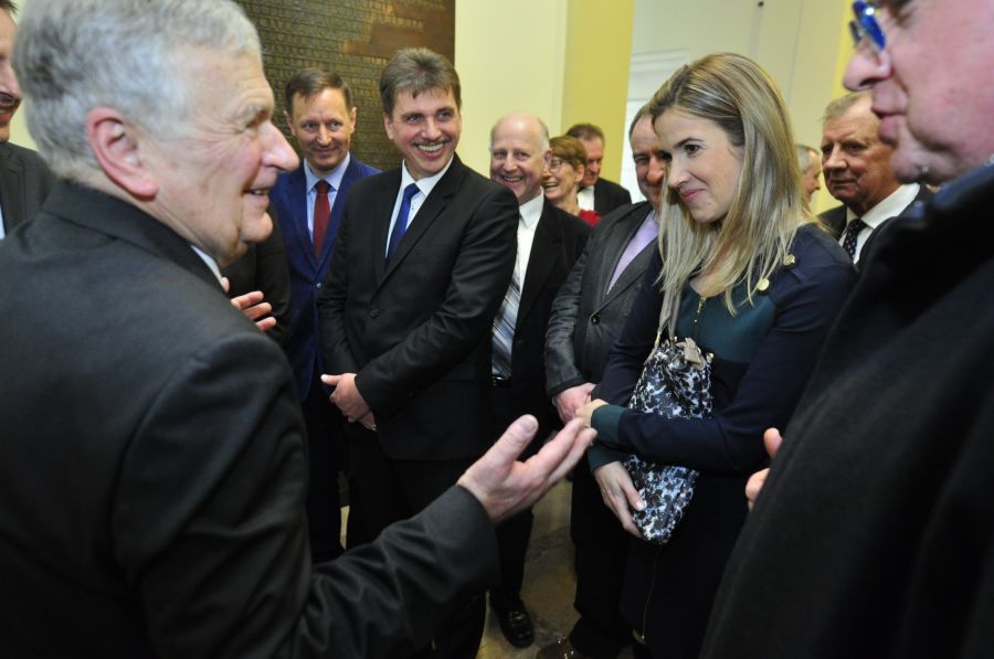 Kliknij aby zobaczyć pełny rozmiar