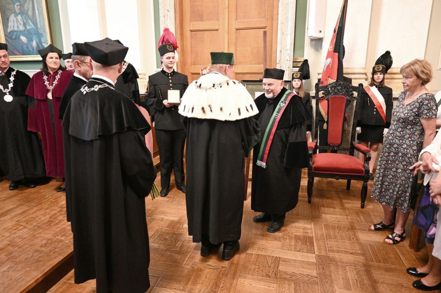 Kliknij aby zobaczyć pełny rozmiar