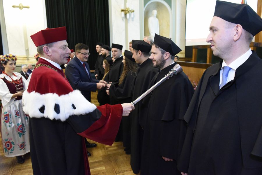 Kliknij aby zobaczyć pełny rozmiar