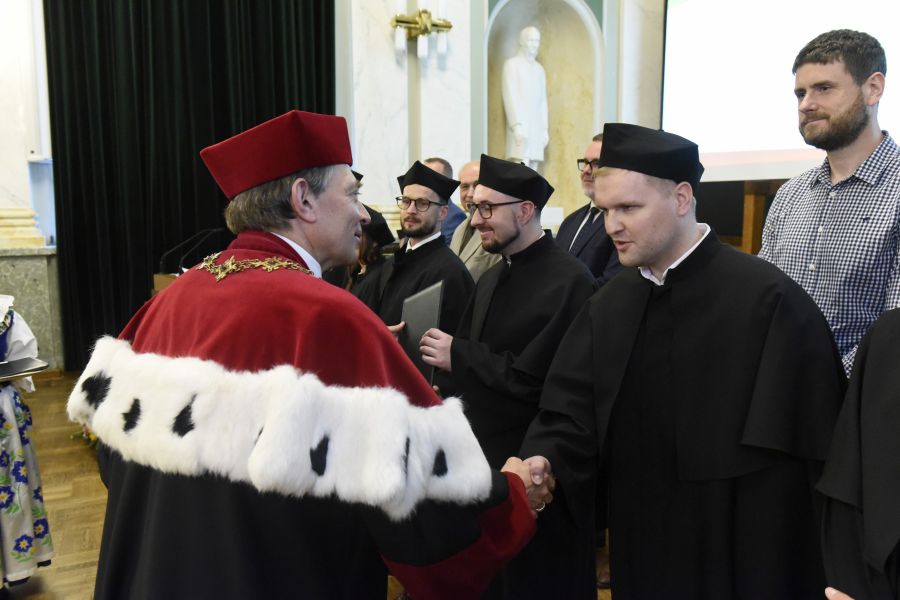 Kliknij aby zobaczyć pełny rozmiar