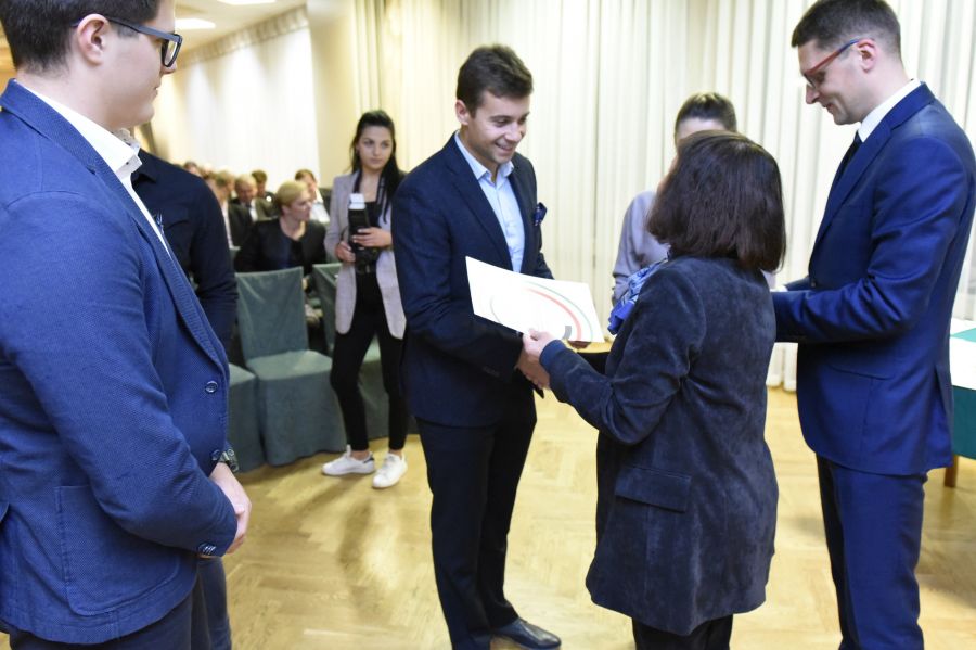 Kliknij aby zobaczyć pełny rozmiar