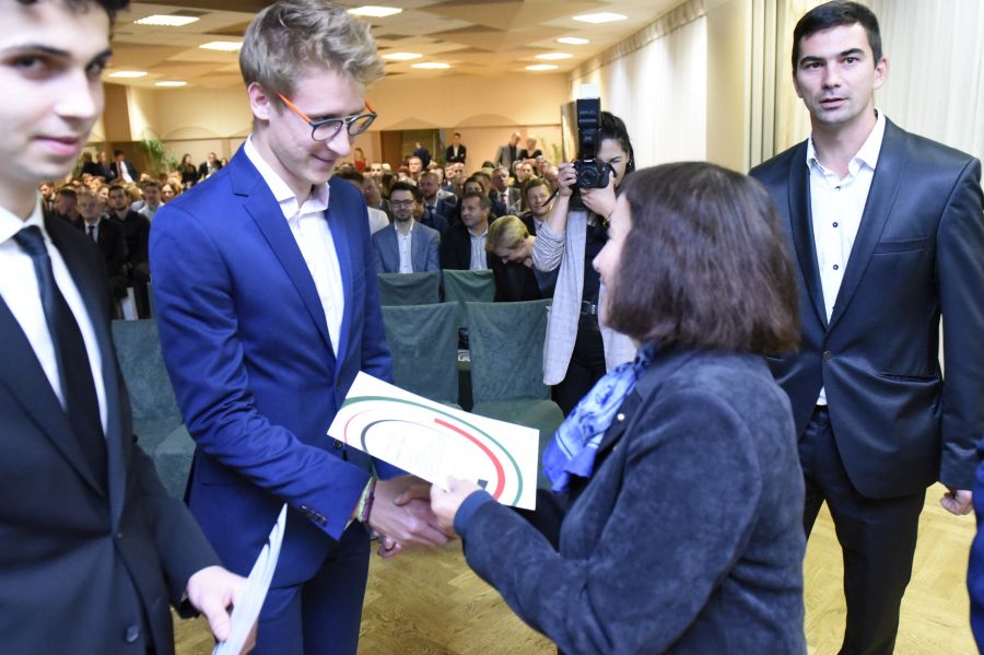 Kliknij aby zobaczyć pełny rozmiar