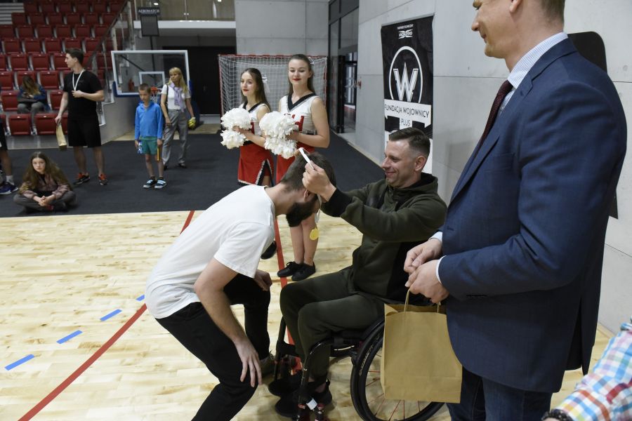 Kliknij aby zobaczyć pełny rozmiar